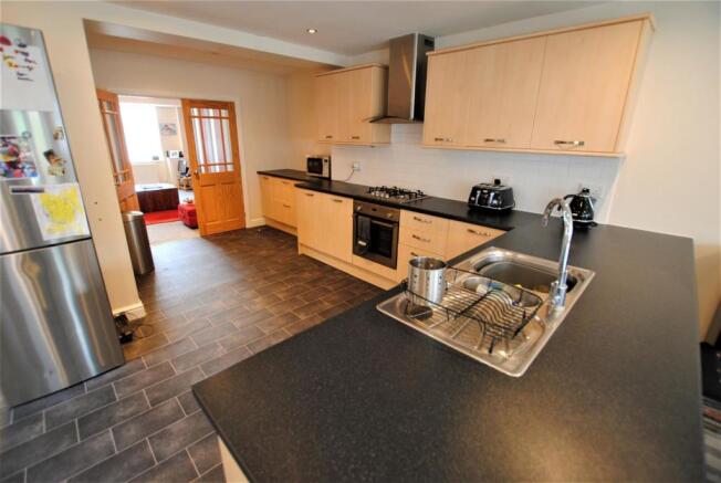 68 st marg kitchen 2.jpg