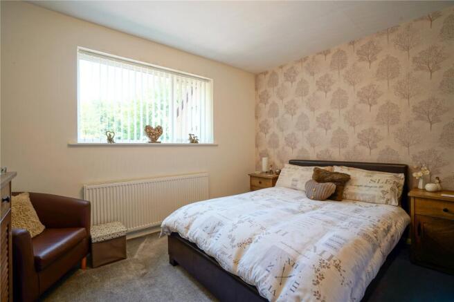 3 bed Bungalow for sale Image 9
