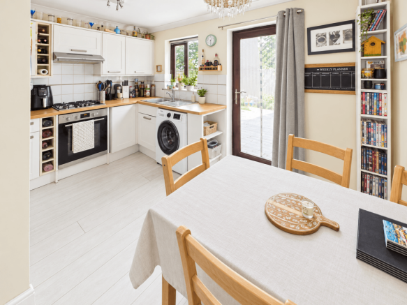 Ascot Close, Titchfield Common, Fareham photo 4