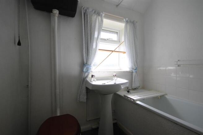 Part Tiled Bathroom