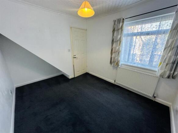 3 bed Terraced for sale Image 10
