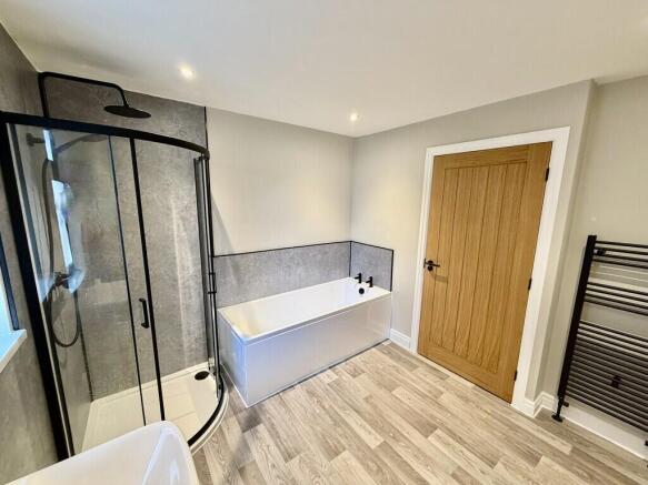 3 bed Detached Bungalow for sale Image 5