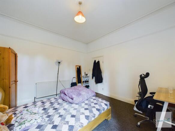 CAM03394G0-PR0132...