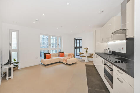 Wiverton Tower, Aldgate East, E1