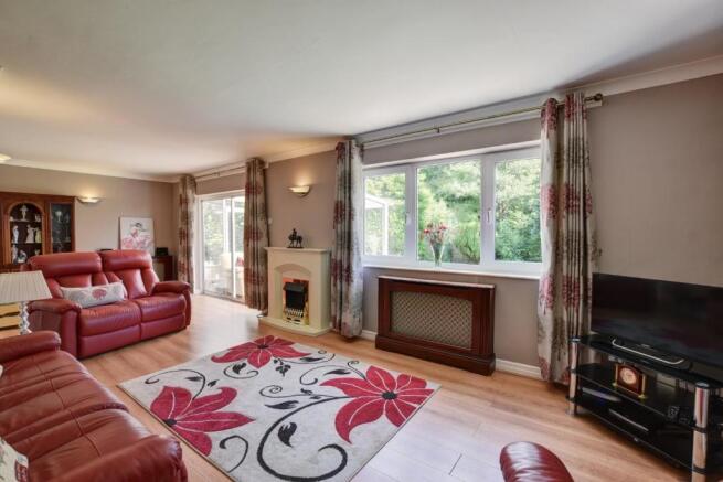 Livingroom2.jpg