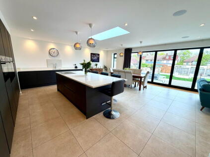 Impressive & Beautiful 1930's Home With An Amazing 30ft Kitchen/Dining/Family Area!