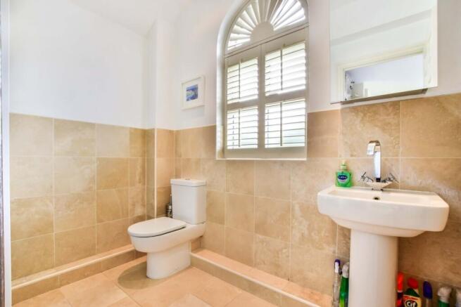 Ensuite