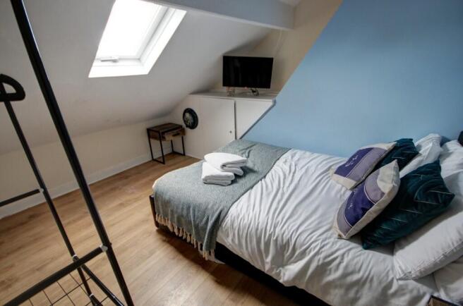 3 bed Terraced for sale Image 8