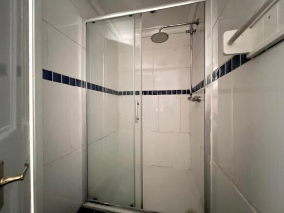3 bed Terraced for sale Image 8