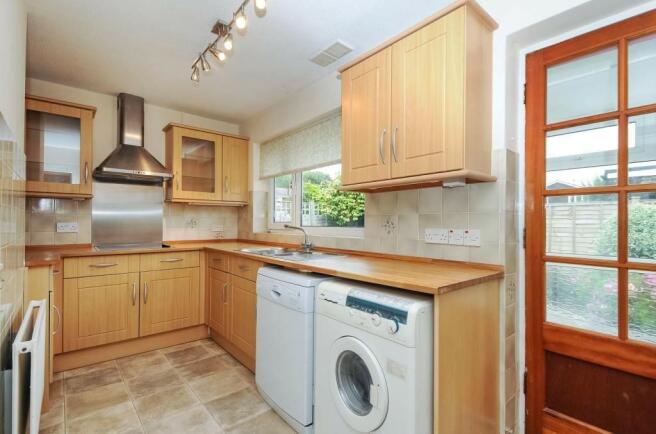 Kitchen Bungalow to 