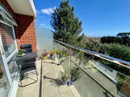21, 243 Belle Vue Gardens, Belle Vue Road, Bournemouth BH6 3BE