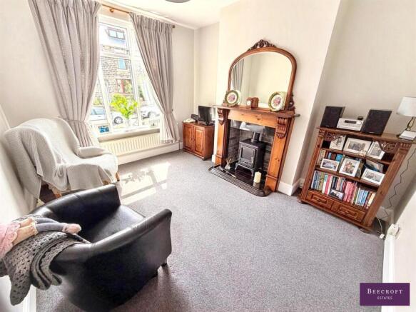 2 bed Semi-Detached for sale Image 5