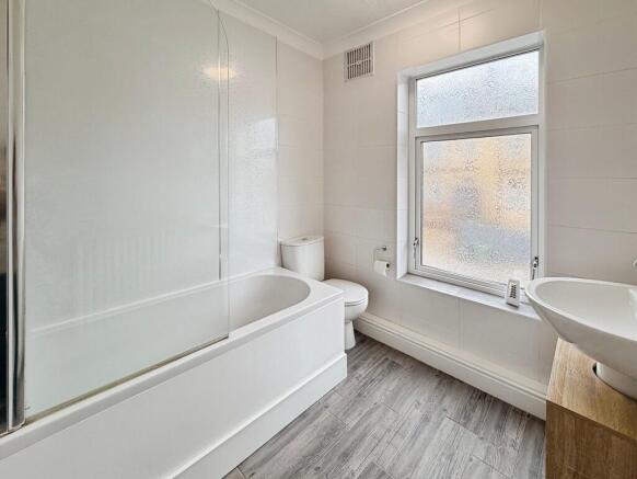 2 bed Terraced for sale Image 7