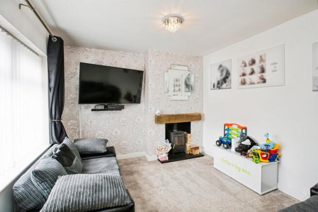 2 bed Terraced for sale Image 4