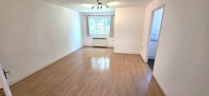 11, 5 Fernwood Court, Pickard Close, London N14 6JF