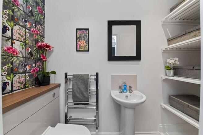4 bed Terraced for sale Image 6