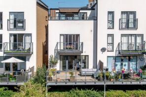 29, Firepool Crescent, Taunton TA1 1AT