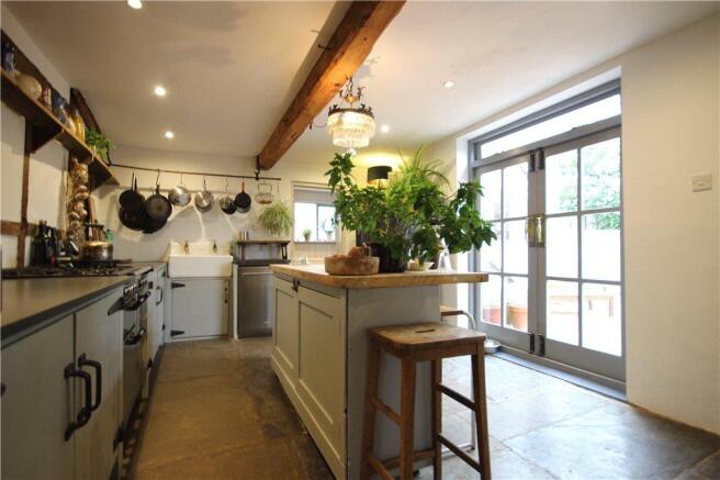 02 Kitchen