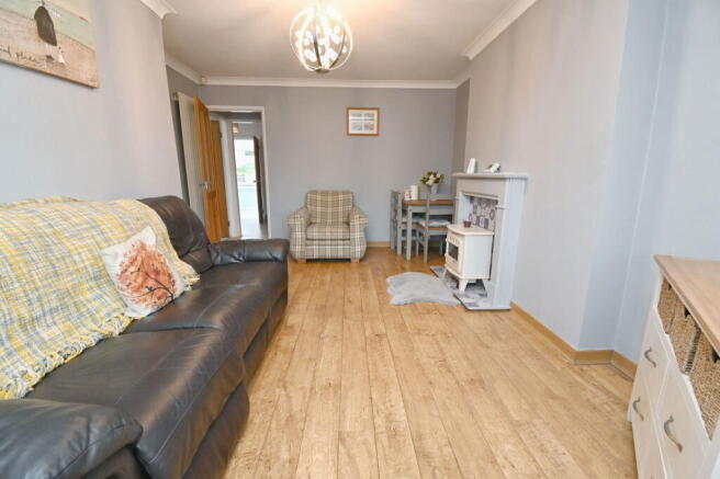 2 bed Semi-Detached Bungalow for sale Image 5