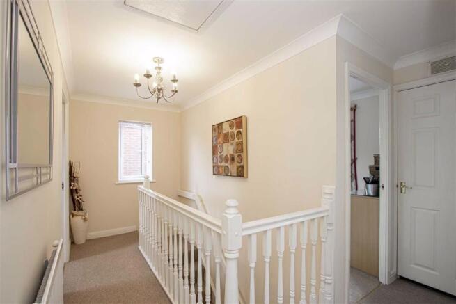 FIRST FLOOR LANDING