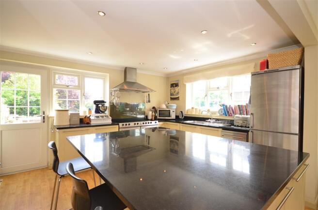 Kitchen/Dining Area
