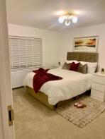 18, The Turnstones, Watford WD25 9SB