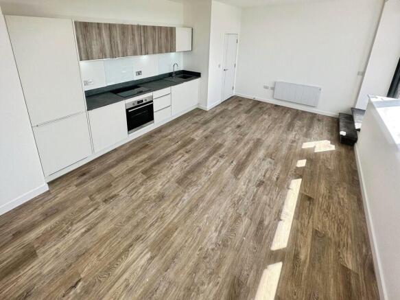 Living Room / Kit...