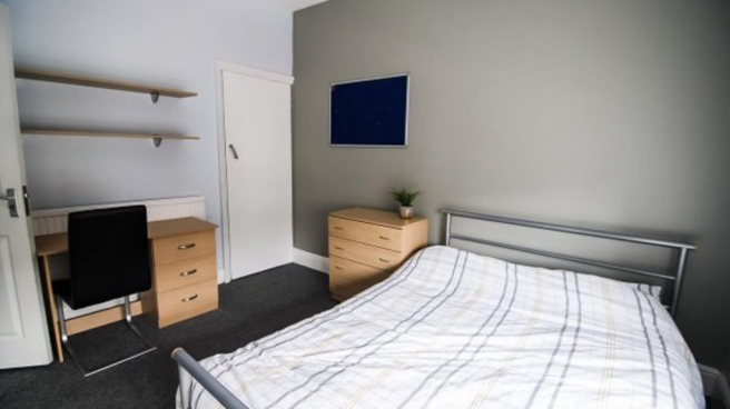 3 bed Terraced to rent Image 7