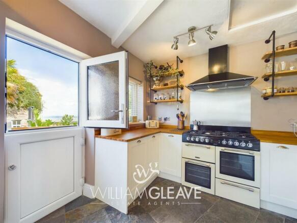 Kitchen/ Breakfast R