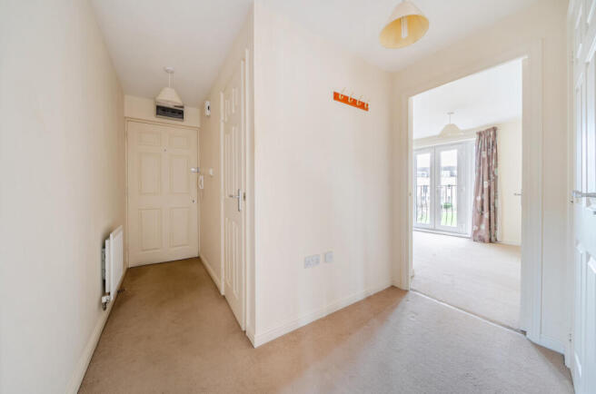 1418192-11-6995a3...