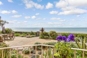 2, Moyle Court, Marine Parade, Hythe CT21 6AP