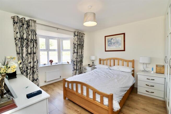 3 bed Detached Bungalow for sale Image 5