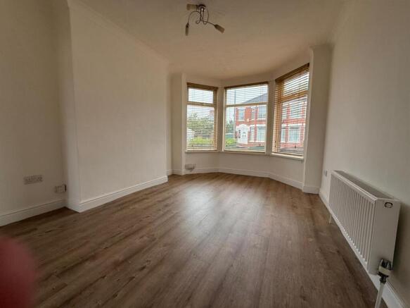 3 bed Terraced to rent Image 4