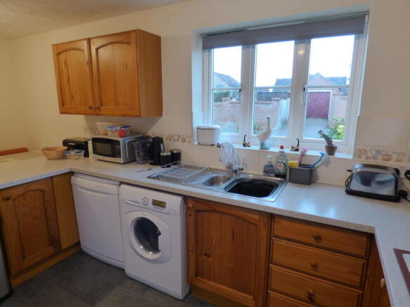 Kitchen / Breakfa...