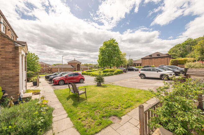 2 bed Apartment for sale Image 12