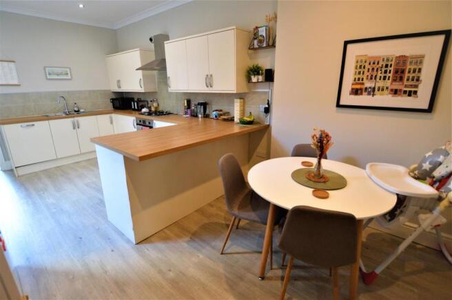 Kitchen3.JPG