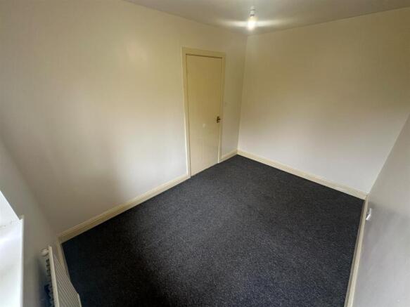 2 bed Semi-Detached to rent Image 7