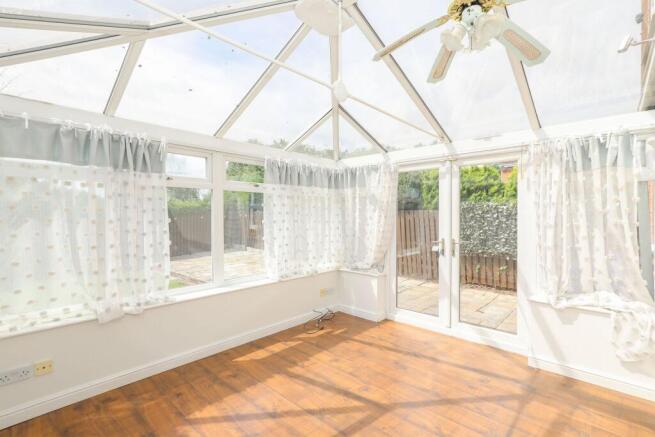 4 bed Detached for sale Image 10