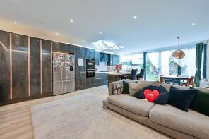Flat 1, 55, Ellesmere Road, Chiswick, London W4 3EA