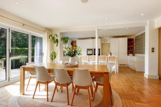 Kitchen/Dining Rm