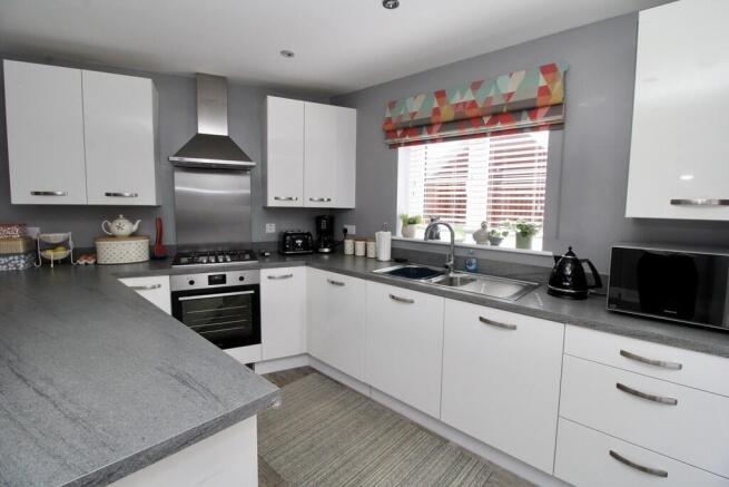 Roundhouse Drive, Cawston photo 4