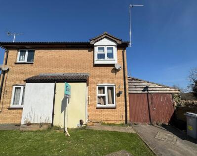 Heather Close, Carterton, OX18