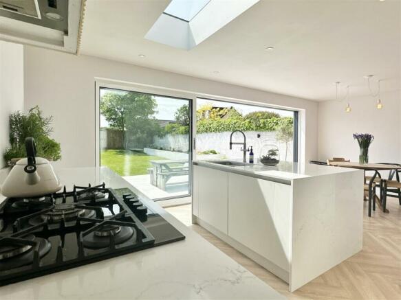 Kitchen Area.jpg