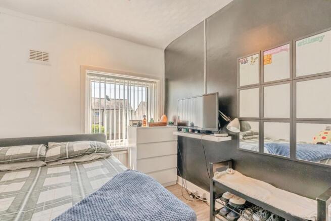 3 bed Terraced for sale Image 12