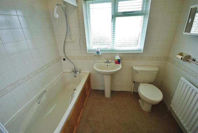 BATHROOM: