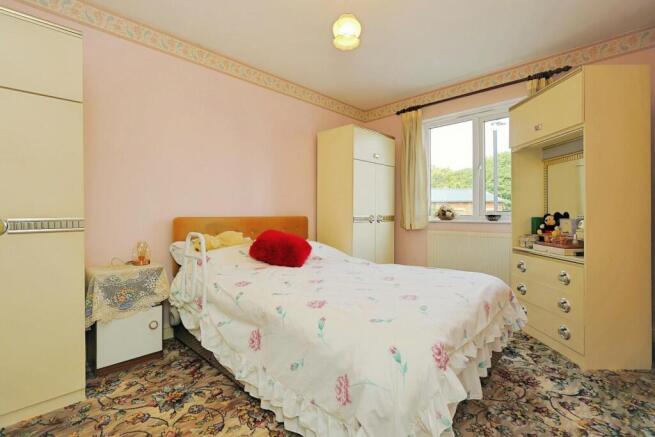 2 bed Apartment for sale Image 8