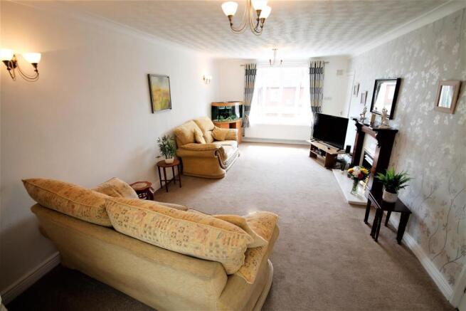 Further Living Room Image