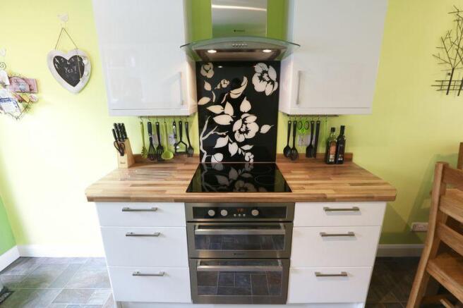 Kitchen Feature
