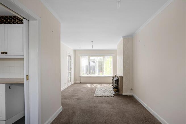 3 bed Semi-Detached for sale Image 4