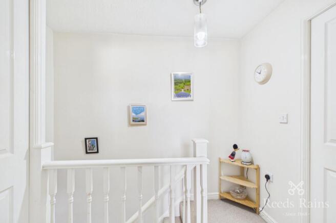 2 bed Semi-Detached for sale Image 9